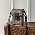 OA81522 22FW！LV Sロック ウェアラブル ウォレット ショルダーバッグ☆原
