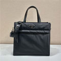 2VG076 PRADAソイングク着用 Re Nylon トートバッグ