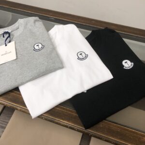 卸売!MONCLER 2025最新カップル用コットンTシャツ154221