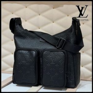 M14778【マットレザーがお洒落】ホーボー カーゴ バッグ☆免税品質