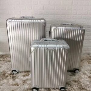 RIMOWA リモワ 83253621ESSENTIAL Cabin 36L