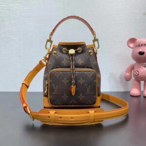 M14199【ビジネスカジュアルにも◎】ノエ・カーゴ☆免税品質