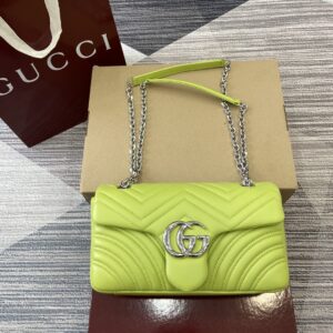 GUCCI GGマーモント ミディアム ショルダーバッグ837267