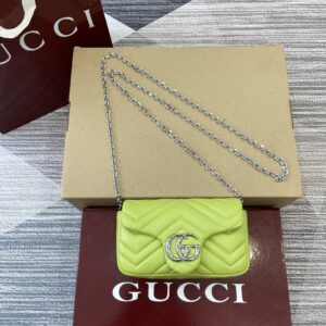 GUCCI GGマーモント ミニショルダーバッグ841290
